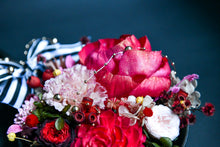 將圖片載入圖庫檢視器 母親節花朵鑄鐵鍋掛飾│Iron Pan With Preserved Flowers