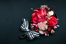 將圖片載入圖庫檢視器 母親節花朵鑄鐵鍋掛飾│Iron Pan With Preserved Flowers