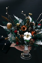 將圖片載入圖庫檢視器 綠意森林桌花│Preserved Sawara Cypress Christmas Centerpiece