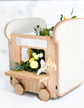 將圖片載入圖庫檢視器 春天裡的可可菠蘿吐司號│COCOBOLO Flower & Toast Wagon