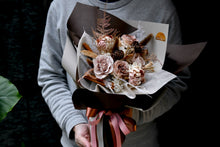 將圖片載入圖庫檢視器 摩卡慕斯恆星花束 | Mocha Mousse Preserved Flower Bouquet