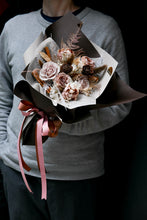 將圖片載入圖庫檢視器 摩卡慕斯恆星花束 | Mocha Mousse Preserved Flower Bouquet