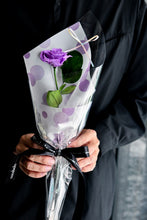 將圖片載入圖庫檢視器 唯一 ‧ 波卡點恆星玫瑰花 │ Preserved Rose With Polka Dot Paper Wrapping