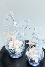 將圖片載入圖庫檢視器 純白心語 浪漫雪人花禮|Pure Love Snowman Glass Dome