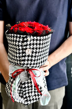 將圖片載入圖庫檢視器 永恆之愛 9朵玫瑰花束│A Symbol of Eternal Love