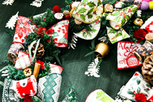 將圖片載入圖庫檢視器 美式經典聖誕圖騰花圈｜Classic American Christmas Pattern Wreath
